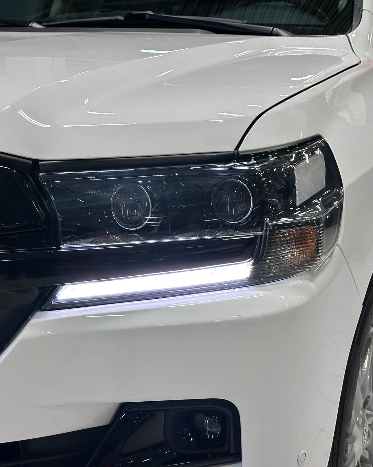 Toyota Land Cruiser 200 - 4